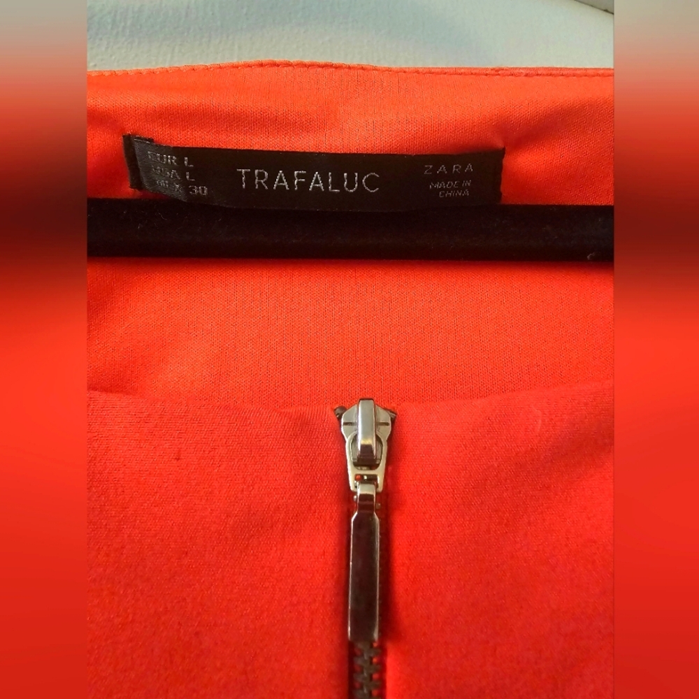 EUC | Zara Trafaluc | Coral red | Short dress | Lined | Scoop Neckline | Size: L - Picture 7 of 10